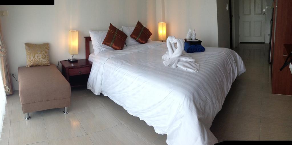 Ratchy Condo Bang Sare Buitenkant foto